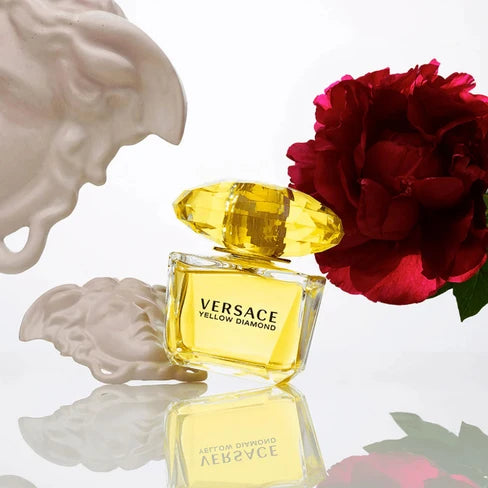 Versace Yellow Diamond Eau de Toillete Mujer